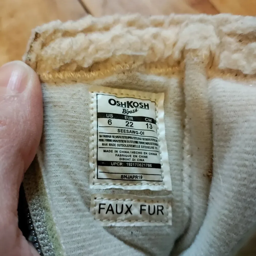 Oshkosh boots size 6 tan toddler girls faux fur detail